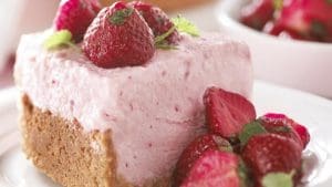 frozen-strawberry-cheesecake